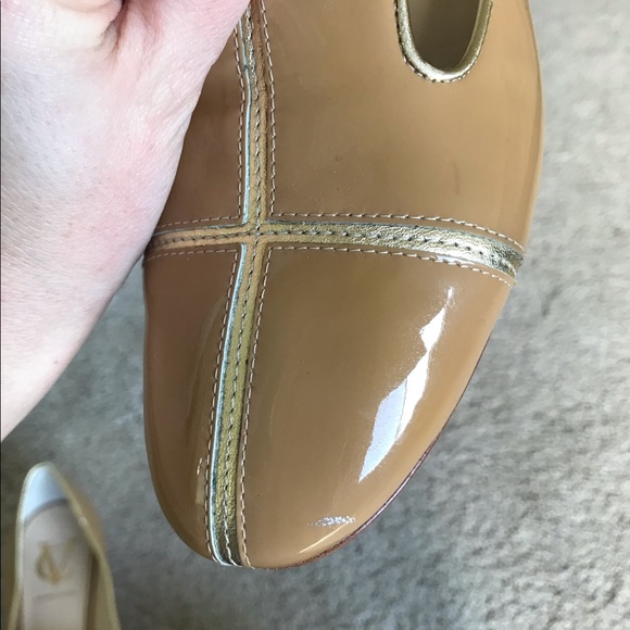 Vince Camuto Tan Patent loafers - Picture 5 of 7